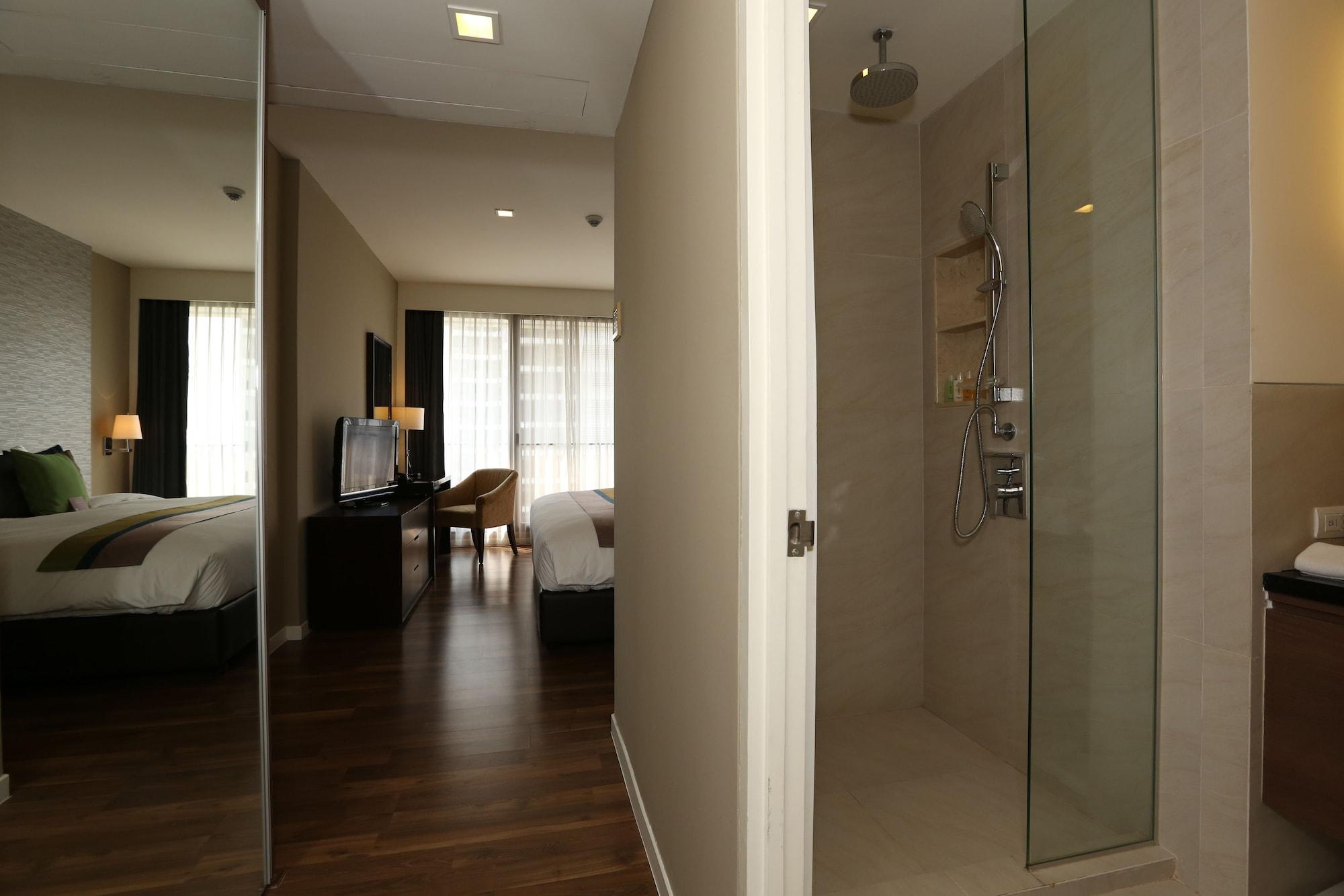 Bangna Pride Hotel & Residence Банкок Екстериор снимка