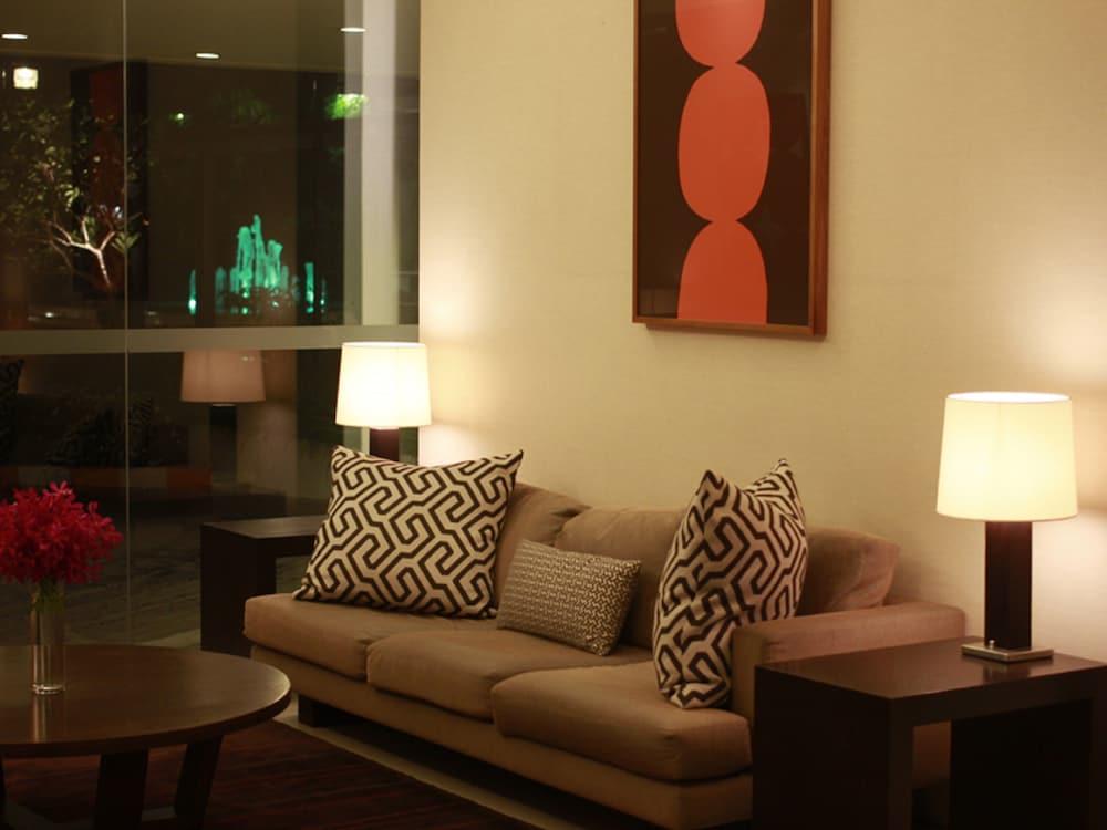 Bangna Pride Hotel & Residence Банкок Екстериор снимка