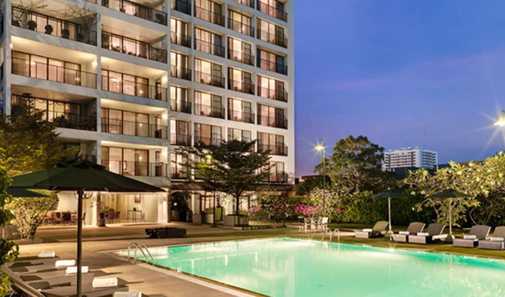 Bangna Pride Hotel & Residence Банкок Екстериор снимка