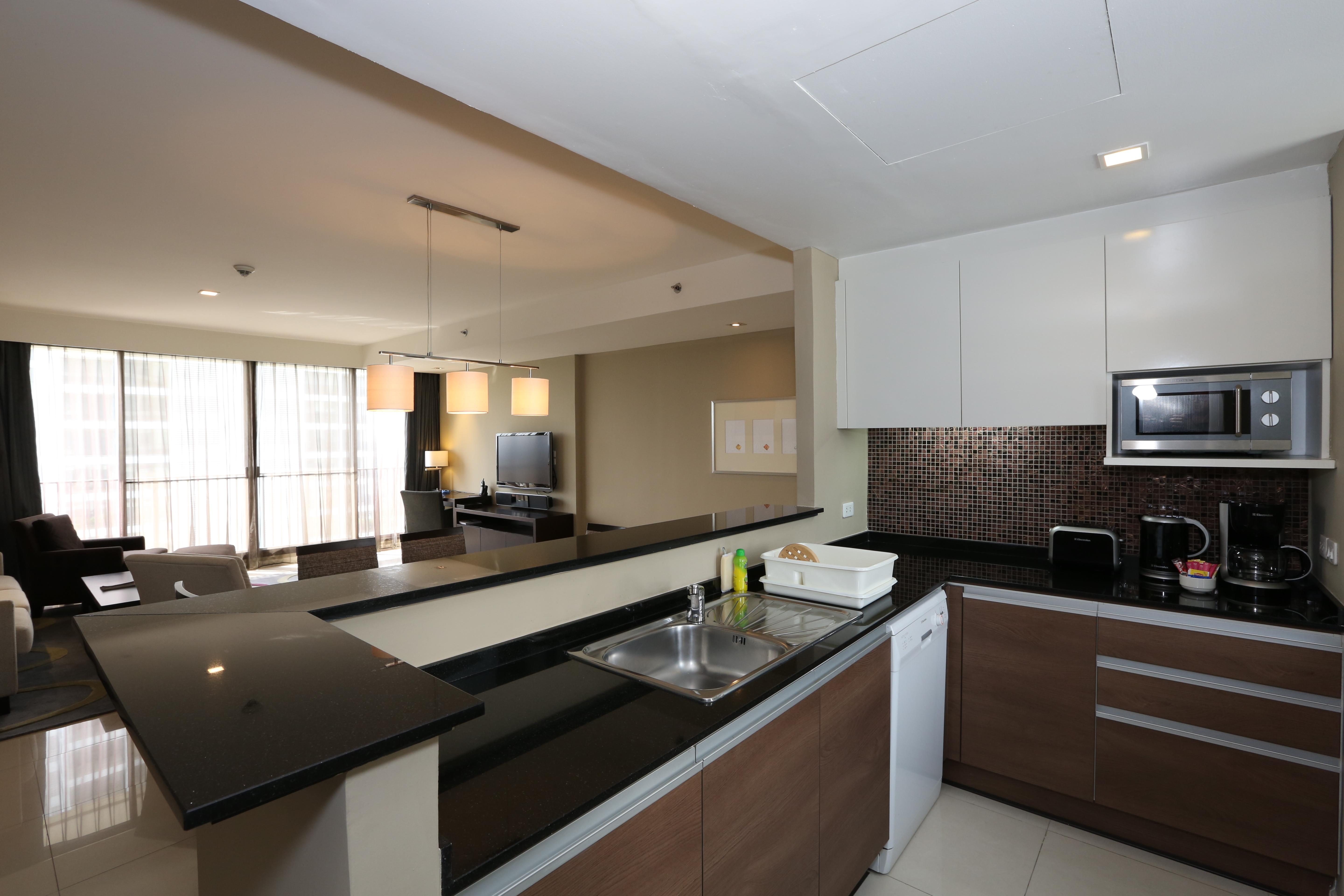Bangna Pride Hotel & Residence Банкок Екстериор снимка