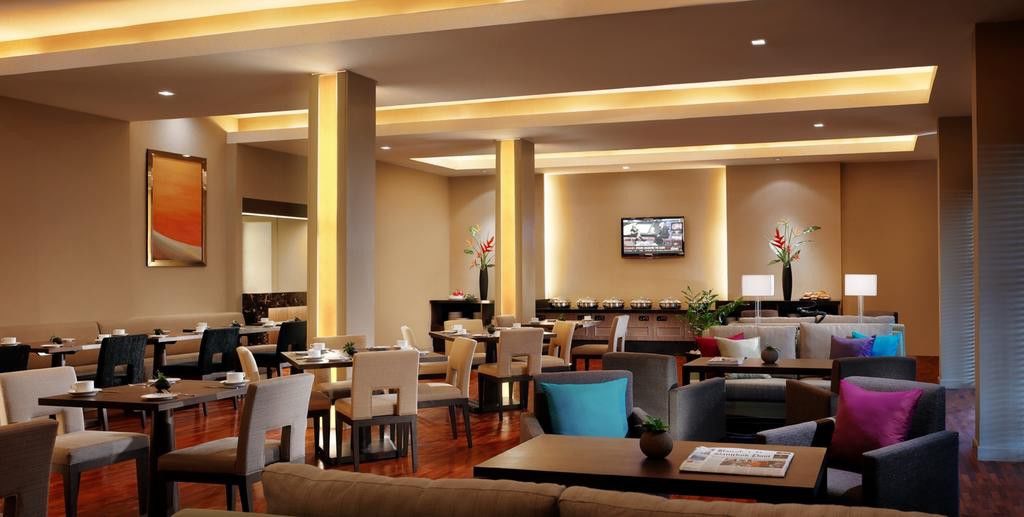 Bangna Pride Hotel & Residence Банкок Екстериор снимка